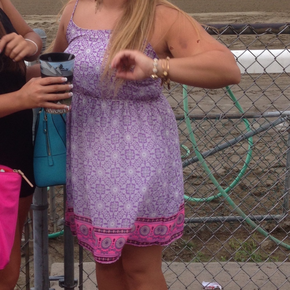 Francesca’s Patterned Dress - Picture 3 of 5